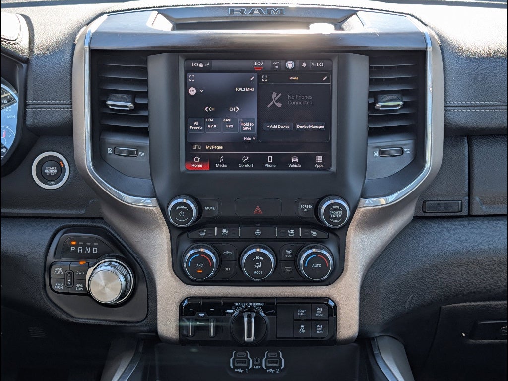 2022 RAM 1500 Laramie Crew Cab 4x4 5'7" Box