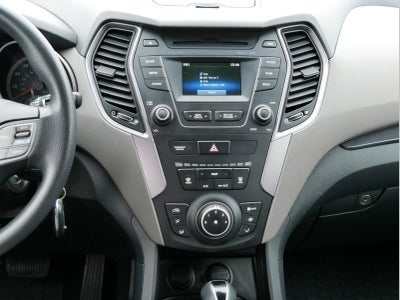 2016 Hyundai Santa Fe SE