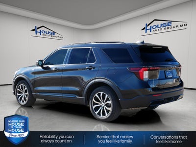 2025 Ford Explorer ST-Line