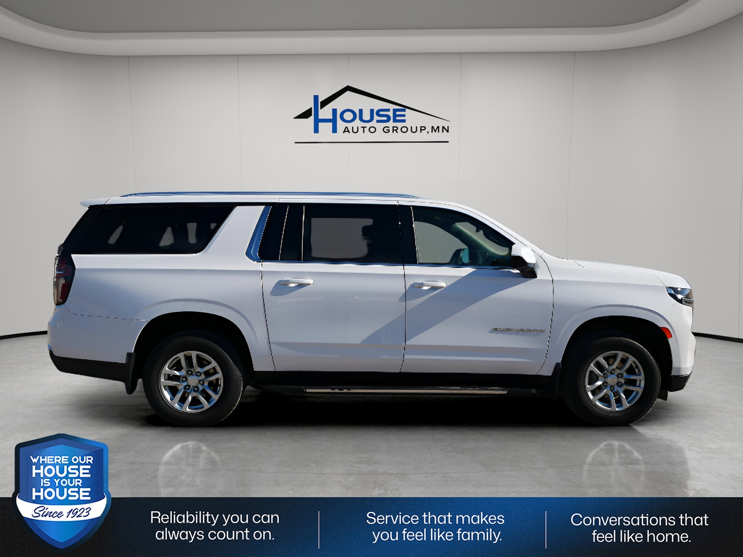 2023 Chevrolet Suburban LS