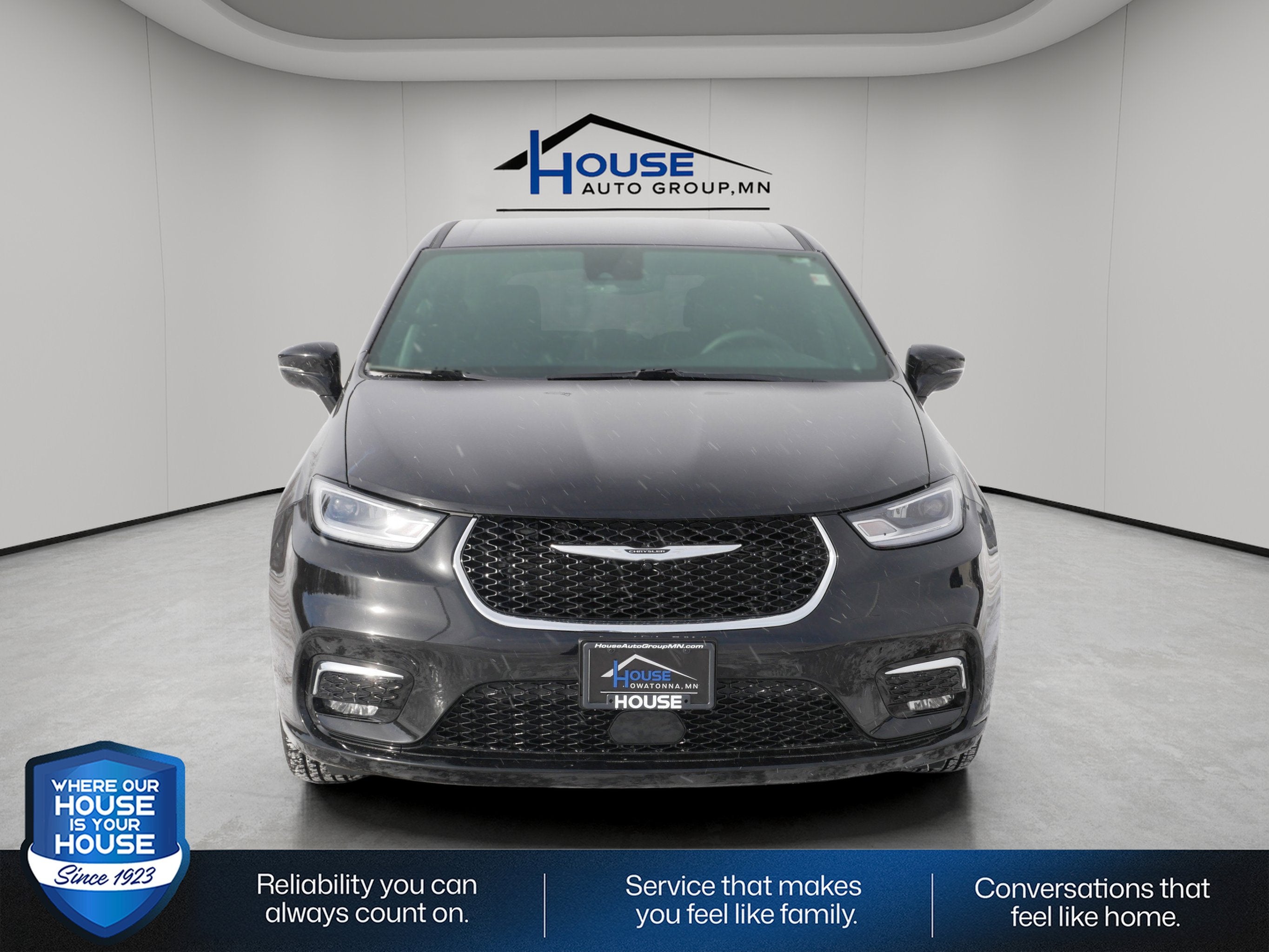 2025 Chrysler Pacifica Select