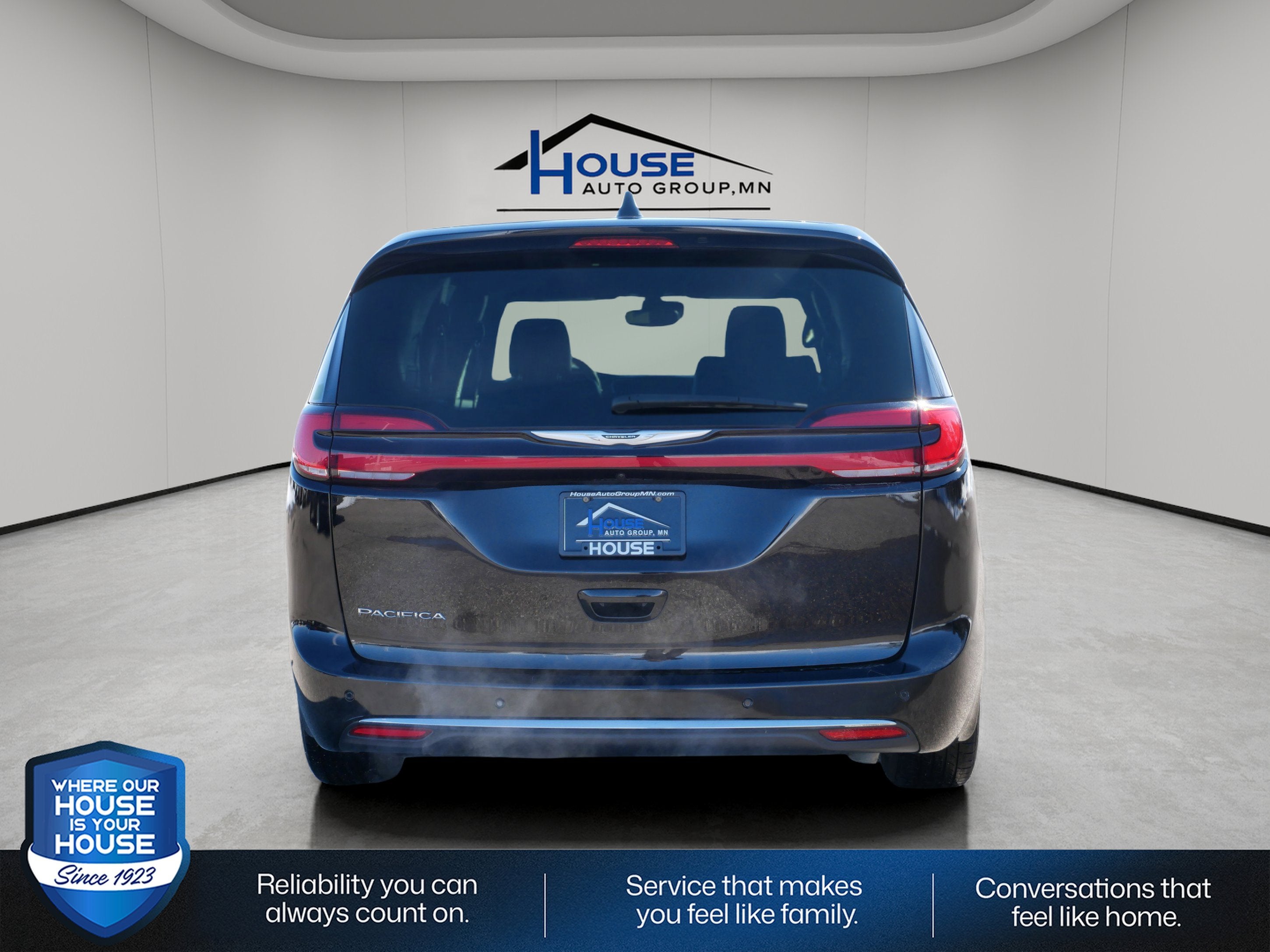 2025 Chrysler Pacifica Select