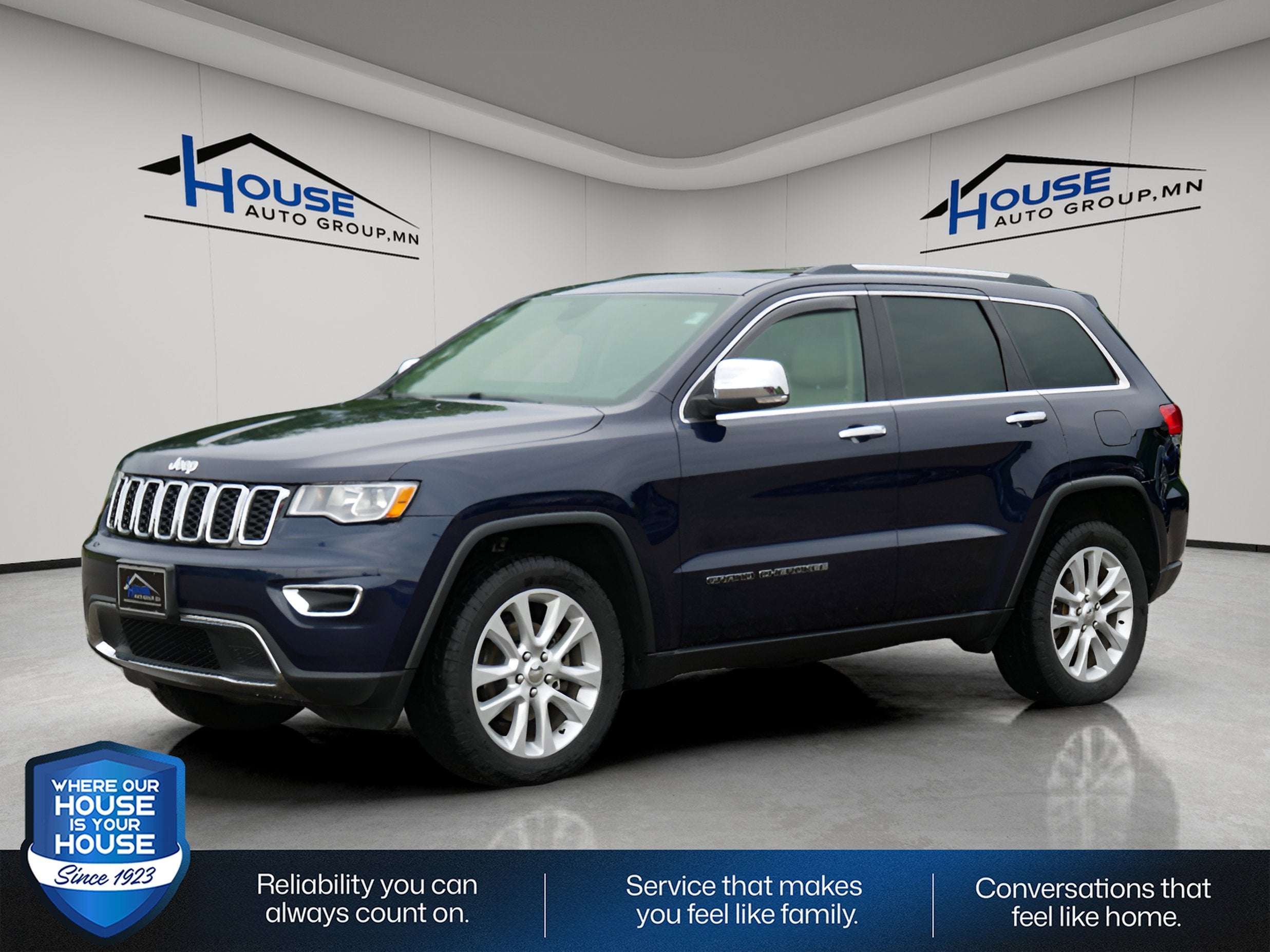 Used 2017 Jeep Grand Cherokee Limited with VIN 1C4RJFBG3HC792320 for sale in Red Wing, Minnesota