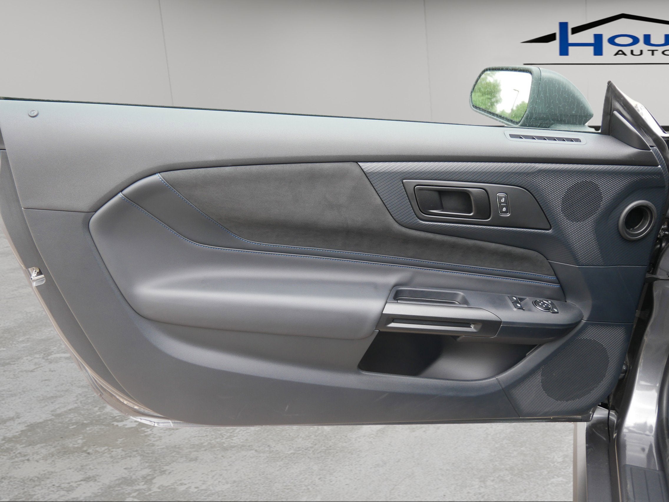 2024 Ford Mustang Dark Horse