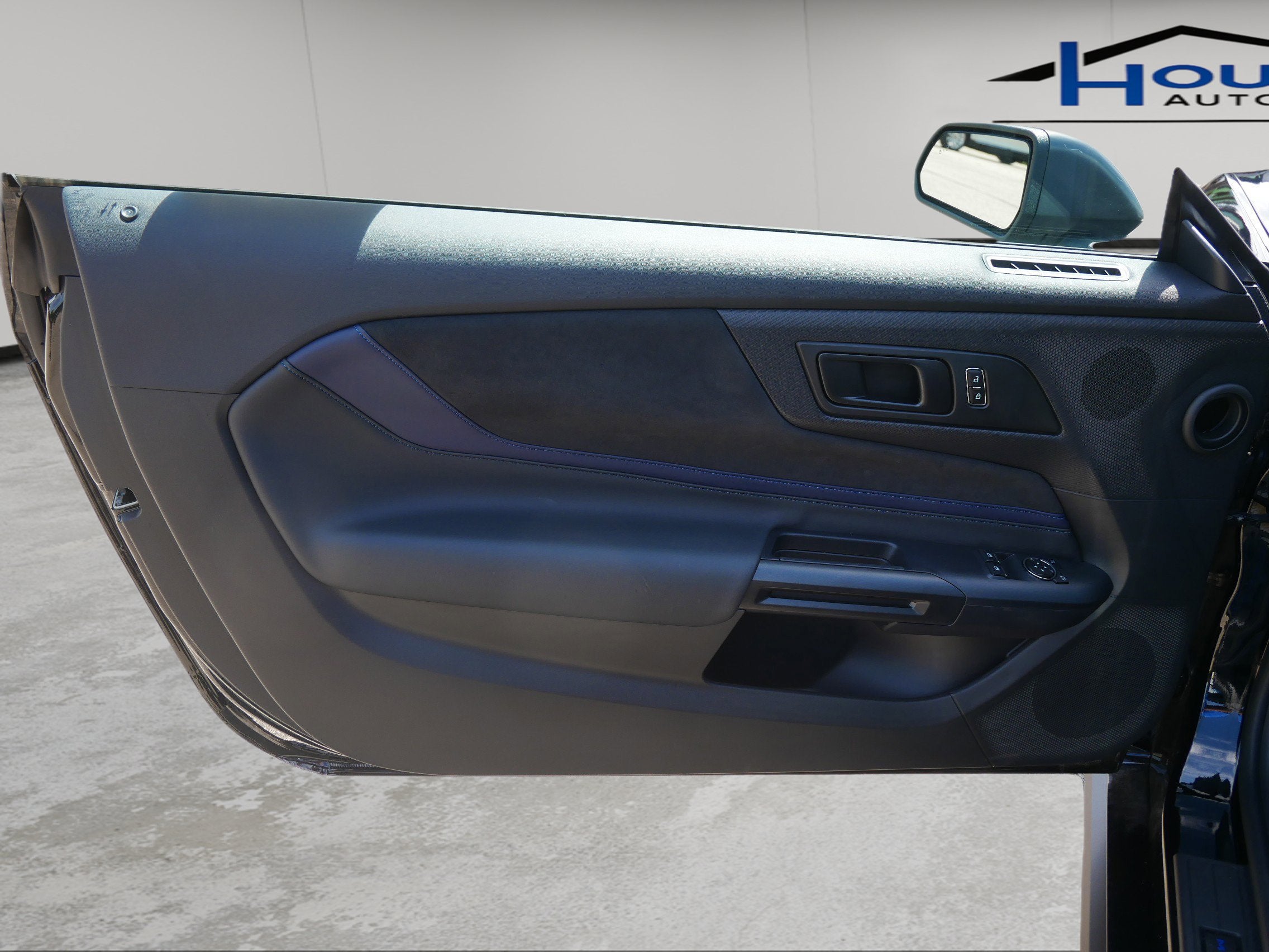 2025 Ford Mustang Dark Horse