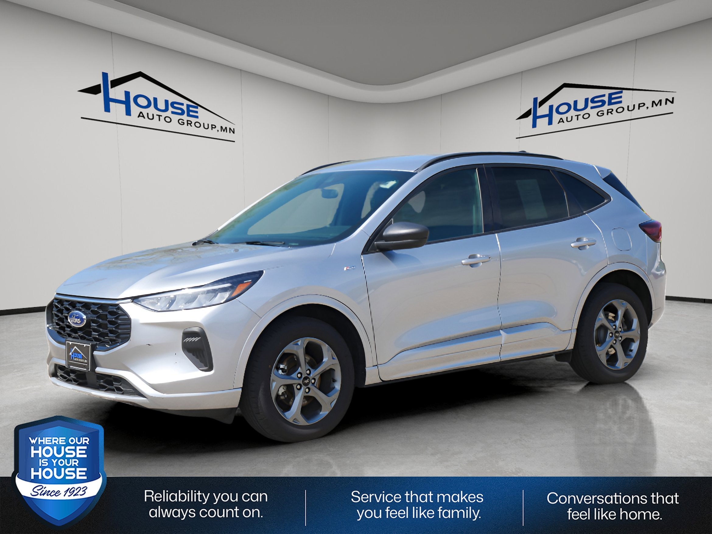 Used 2023 Ford Escape ST-Line with VIN 1FMCU9MN0PUA17777 for sale in Red Wing, Minnesota