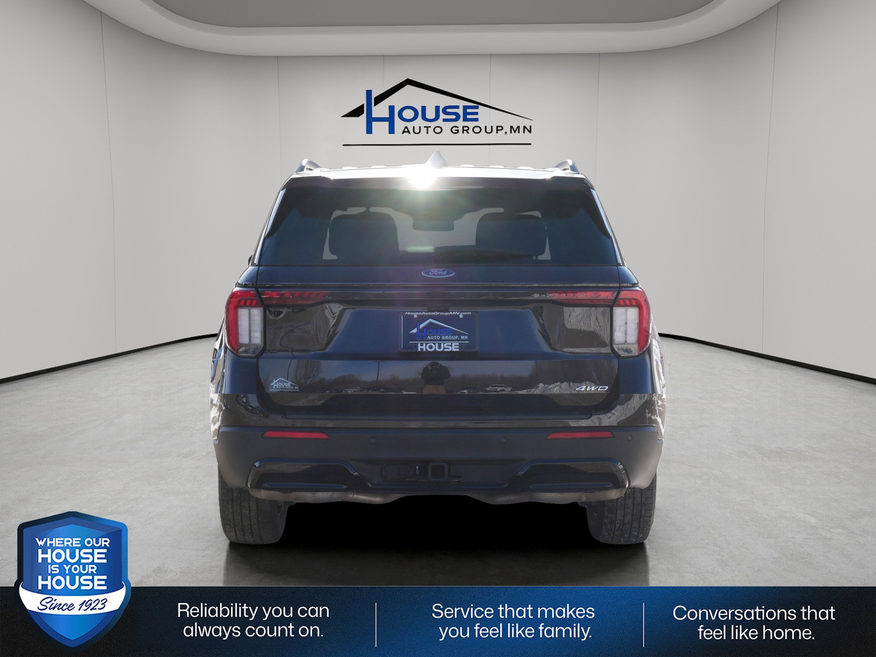 2025 Ford Explorer ST-Line