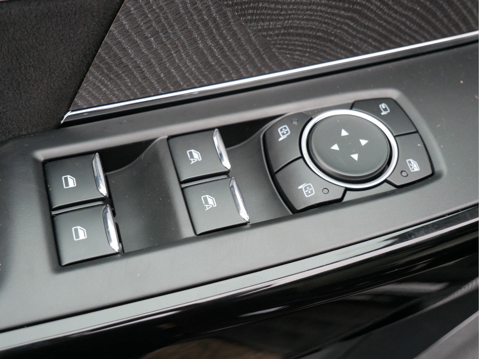 2023 Ford F-150 Lightning Platinum