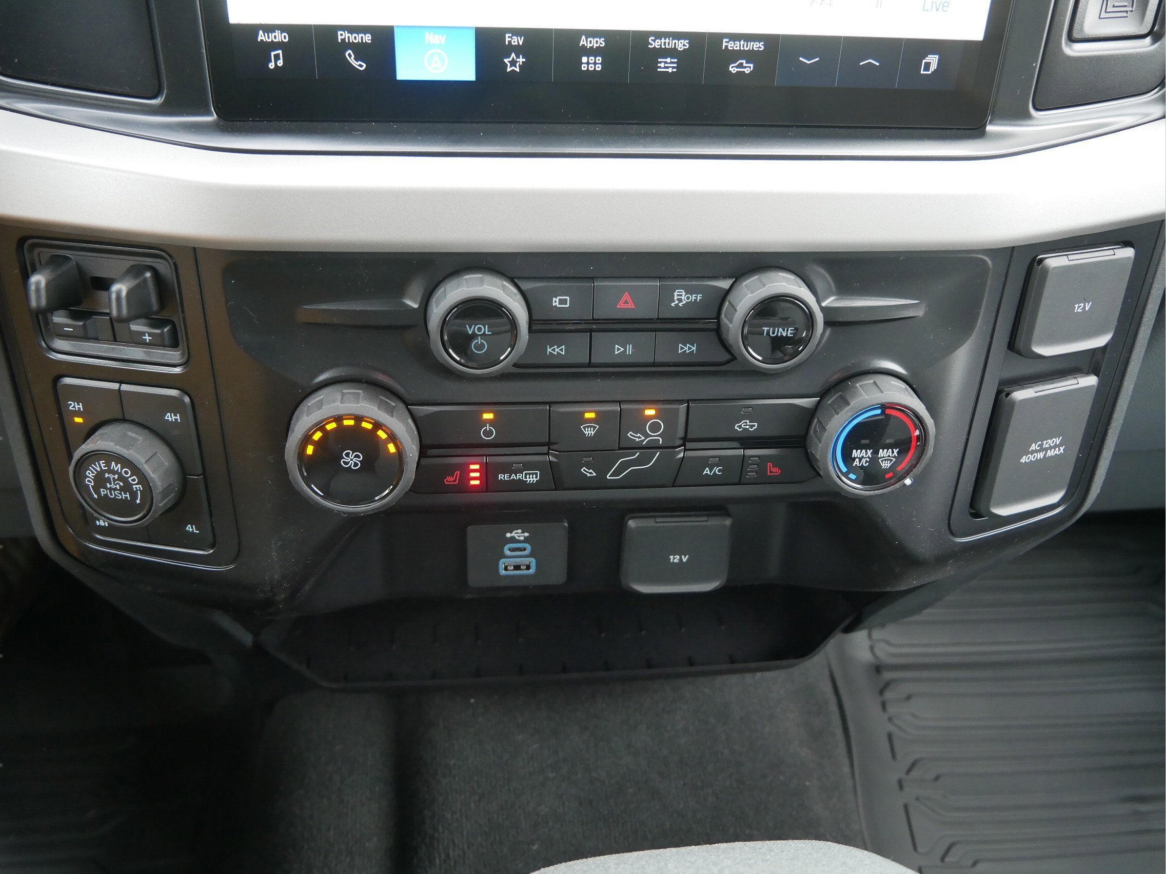 2026 Ford Super Duty F-350 SRW XLT