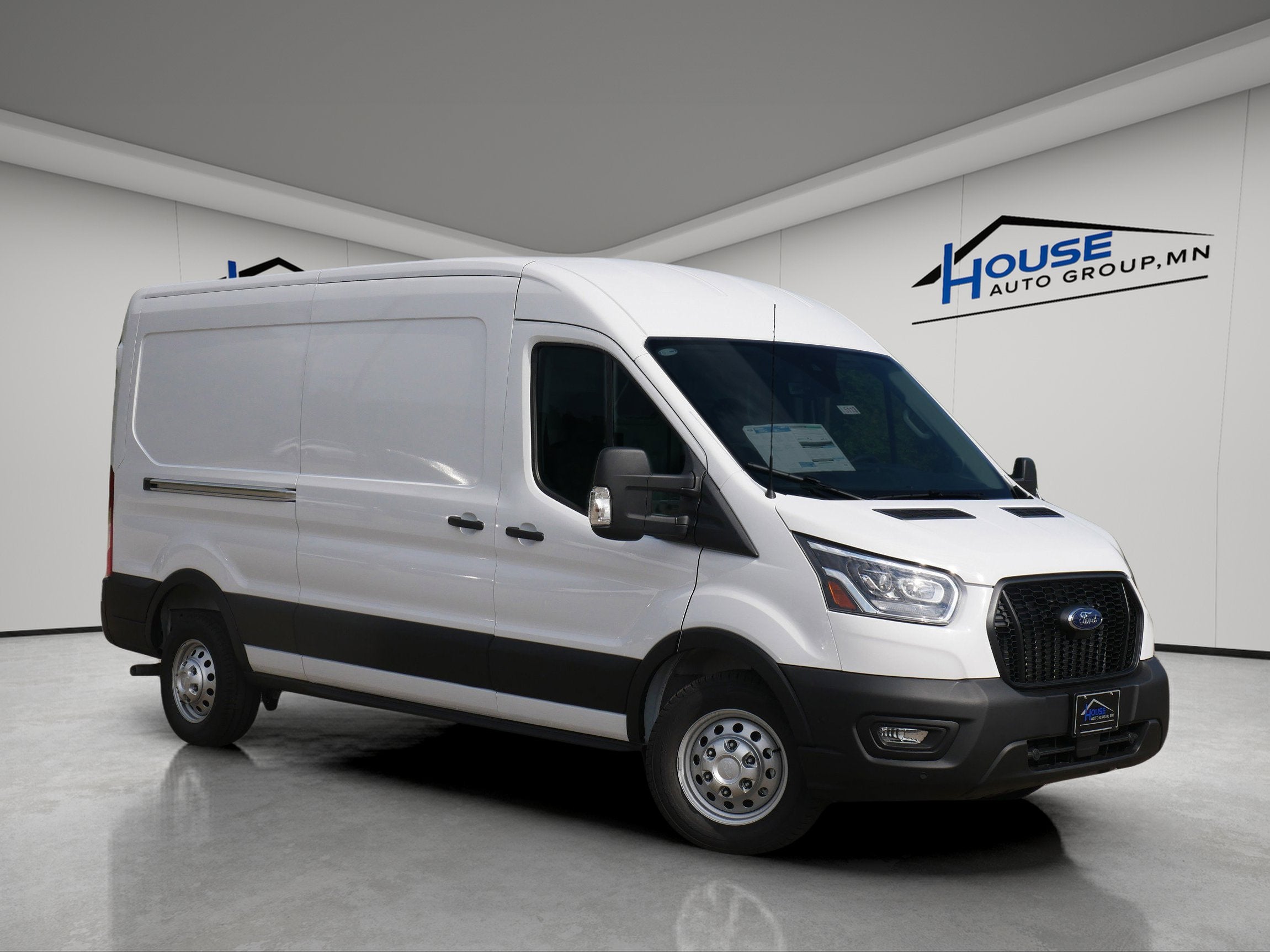 2025 Ford Transit Cargo Van Base