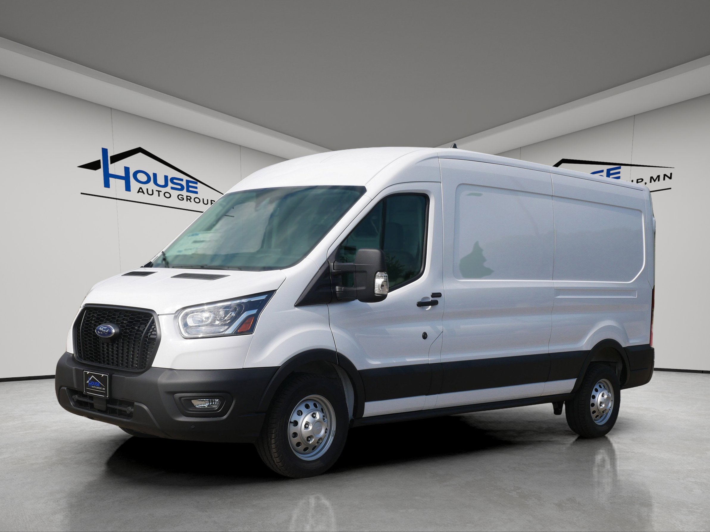 2025 Ford Transit Cargo Van Base