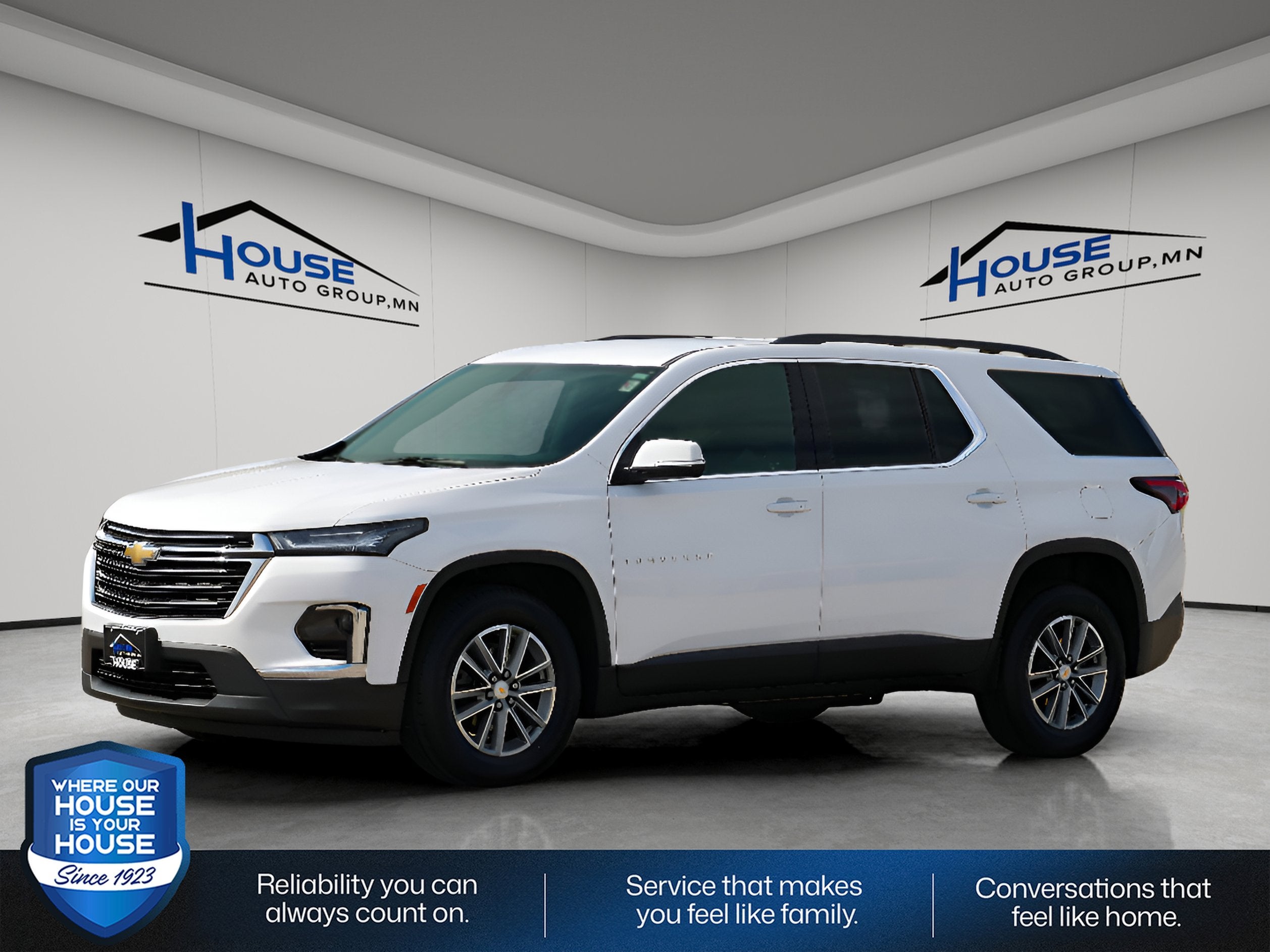 Used 2023 Chevrolet Traverse 1LT with VIN 1GNEVGKW1PJ200737 for sale in Red Wing, Minnesota