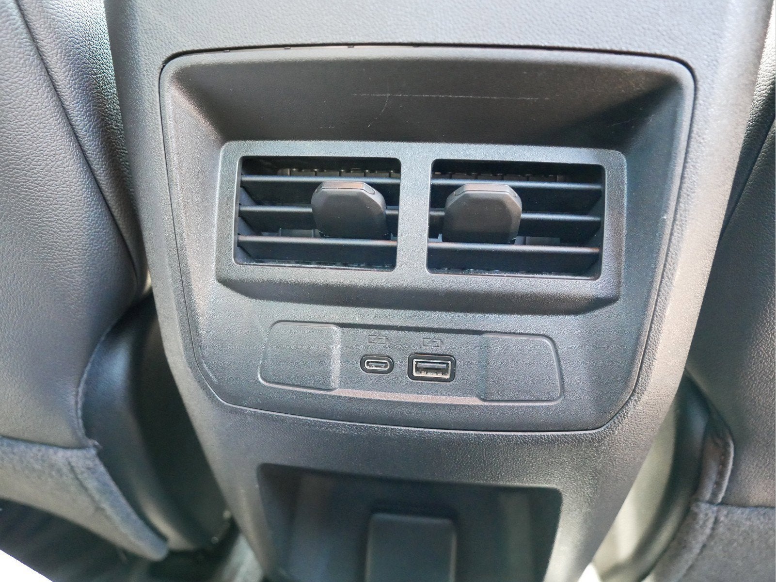 2023 GMC Canyon 4WD AT4