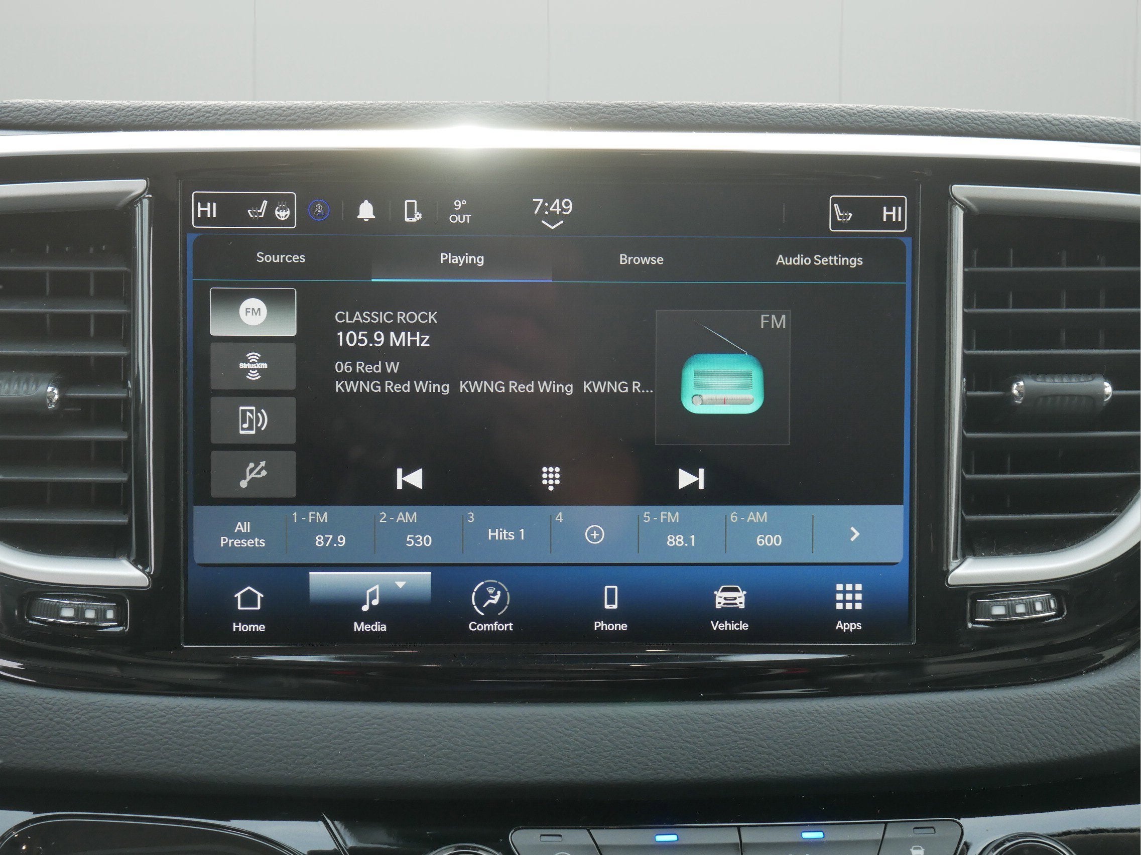 2023 Chrysler Pacifica Touring L