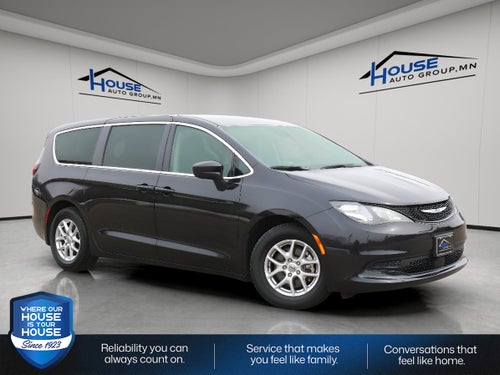 2023 Chrysler Voyager LX
