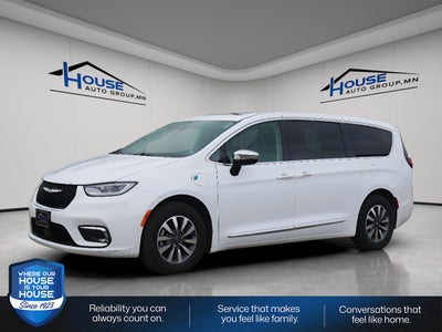 2023 Chrysler Pacifica Hybrid Limited