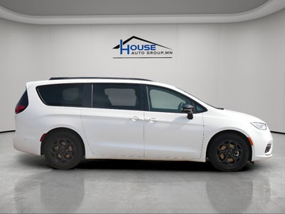 2023 Chrysler Pacifica Hybrid Limited
