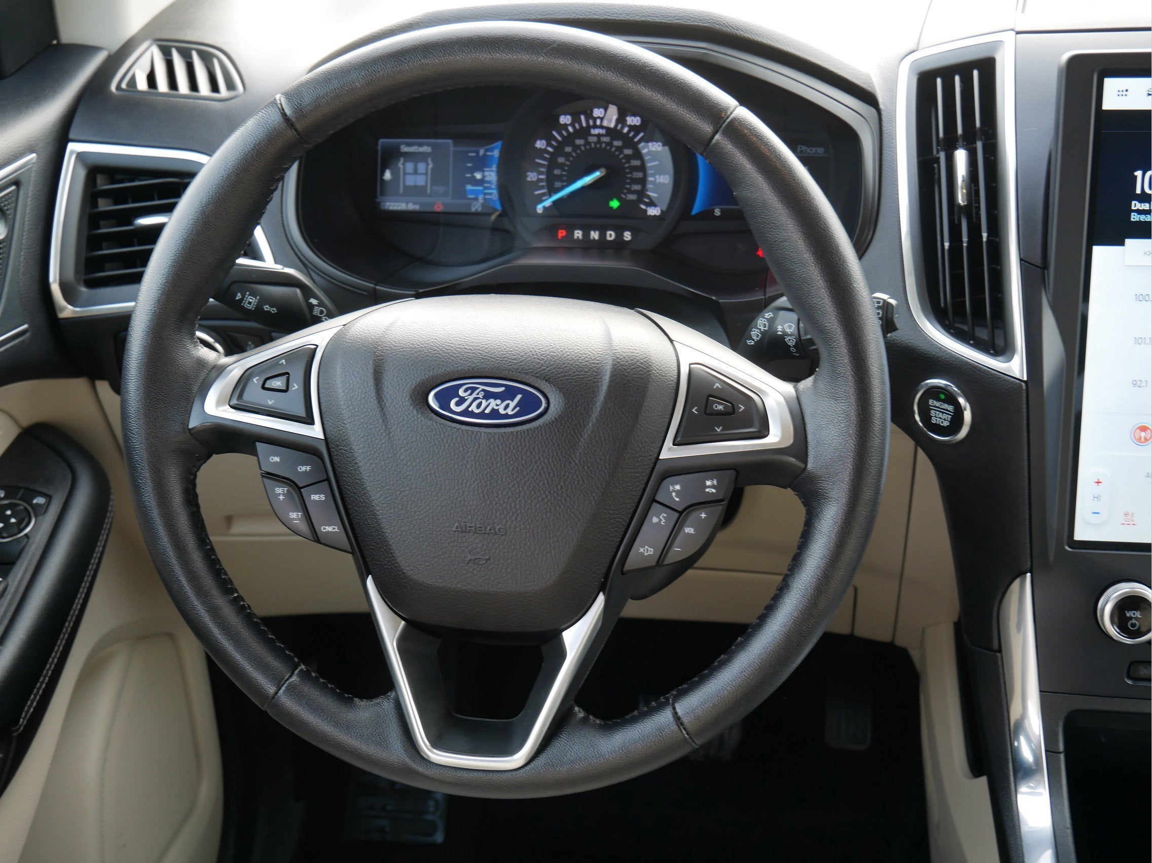 2023 Ford Edge Titanium