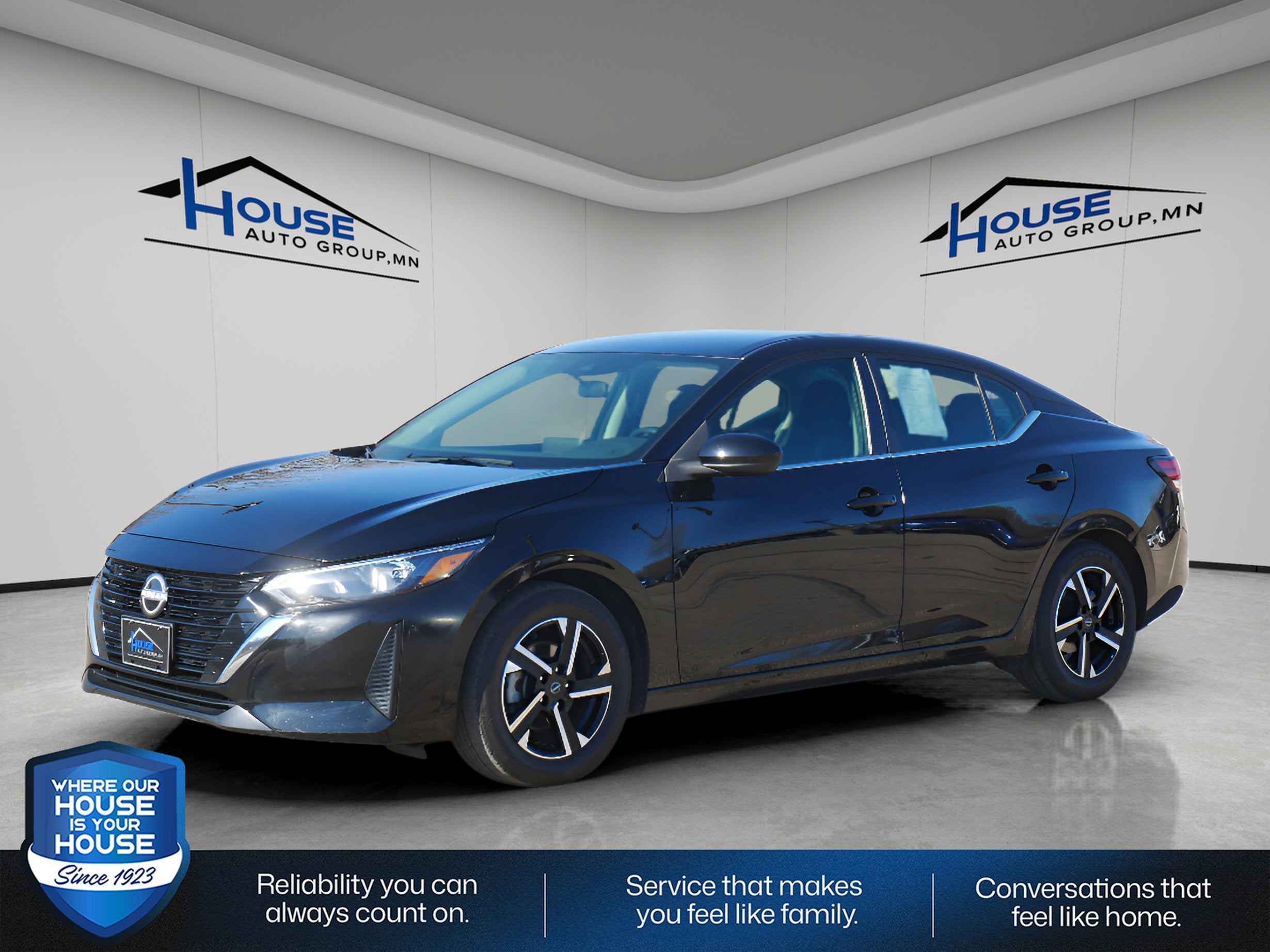 Used 2024 Nissan Sentra SV with VIN 3N1AB8CV9RY346915 for sale in Red Wing, Minnesota