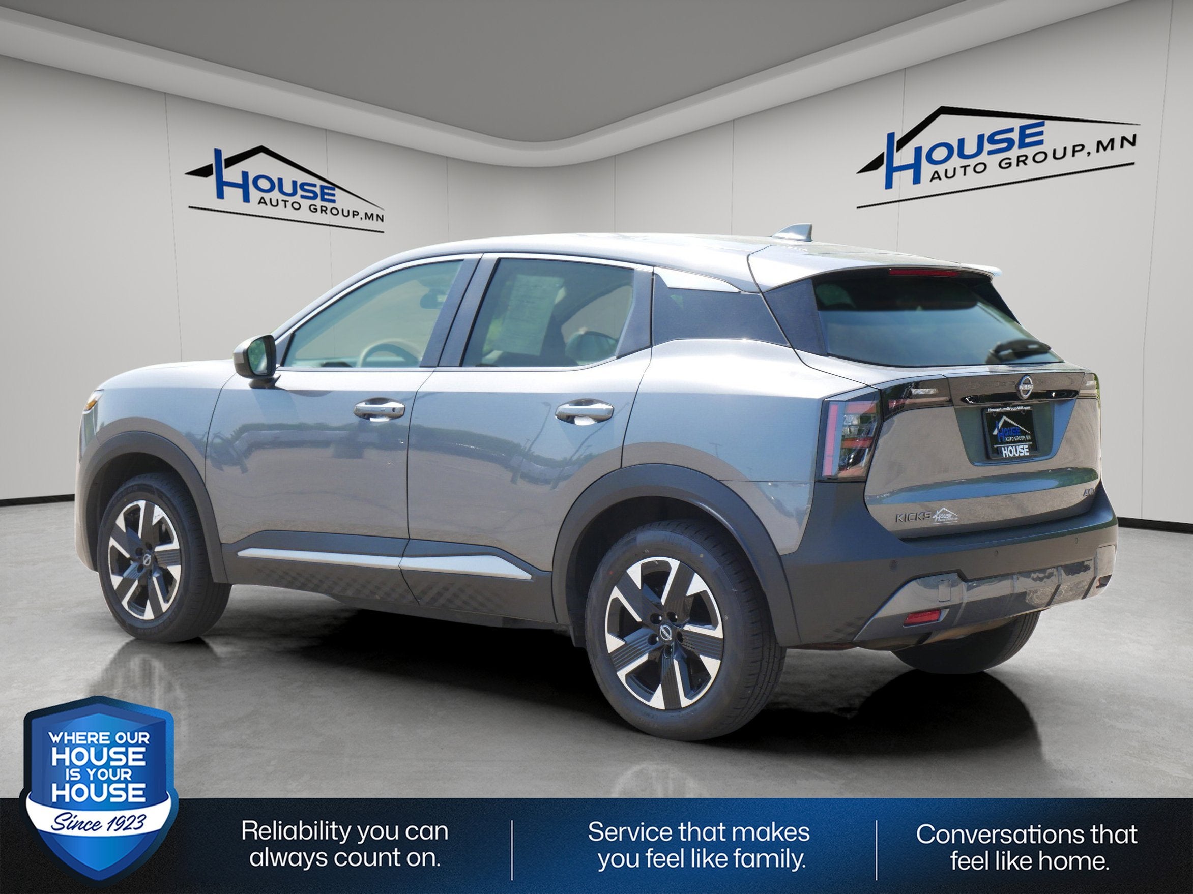 2025 Nissan Kicks SV