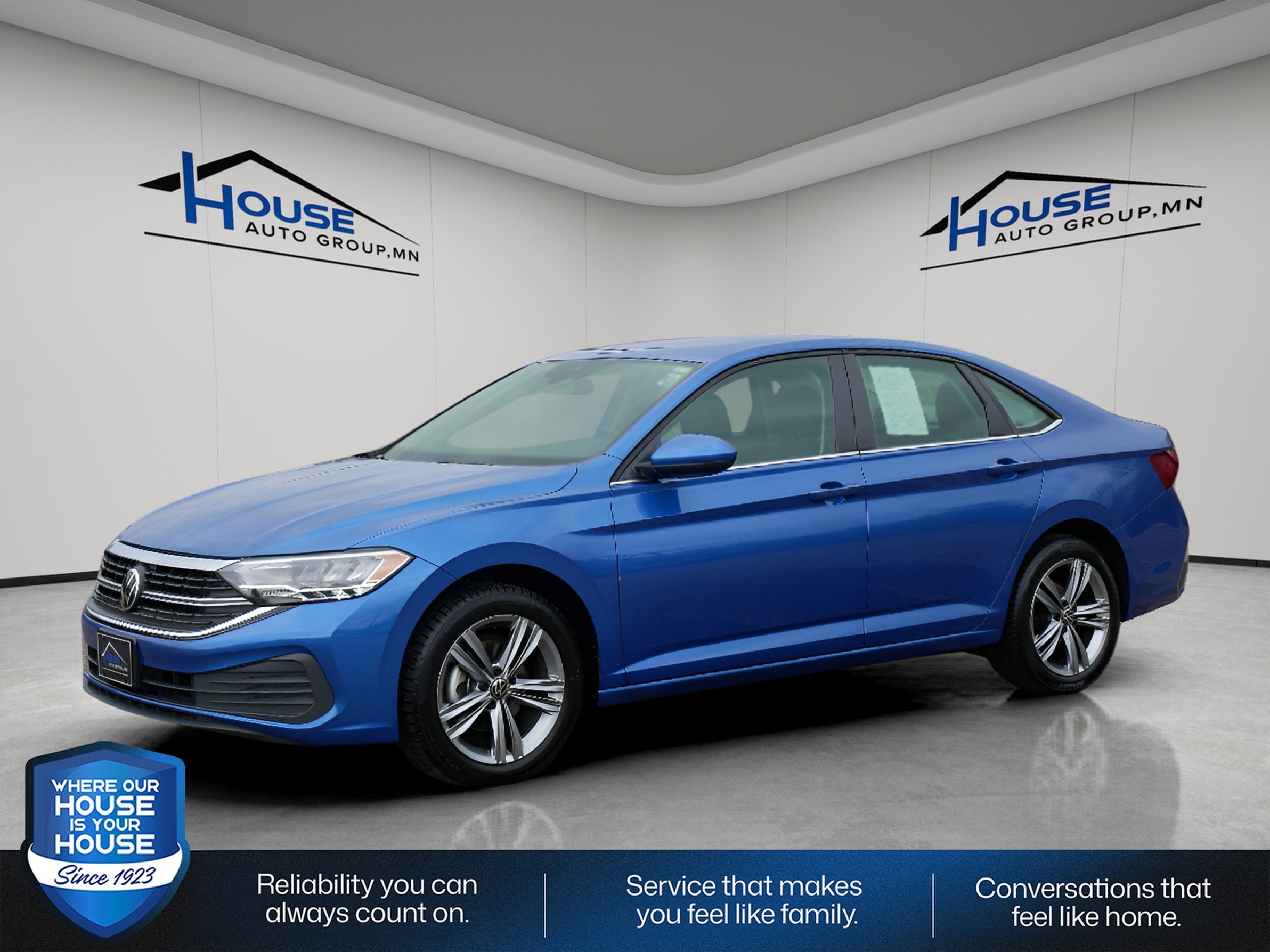 Used 2024 Volkswagen Jetta SE with VIN 3VWEM7BU2RM007347 for sale in Red Wing, Minnesota