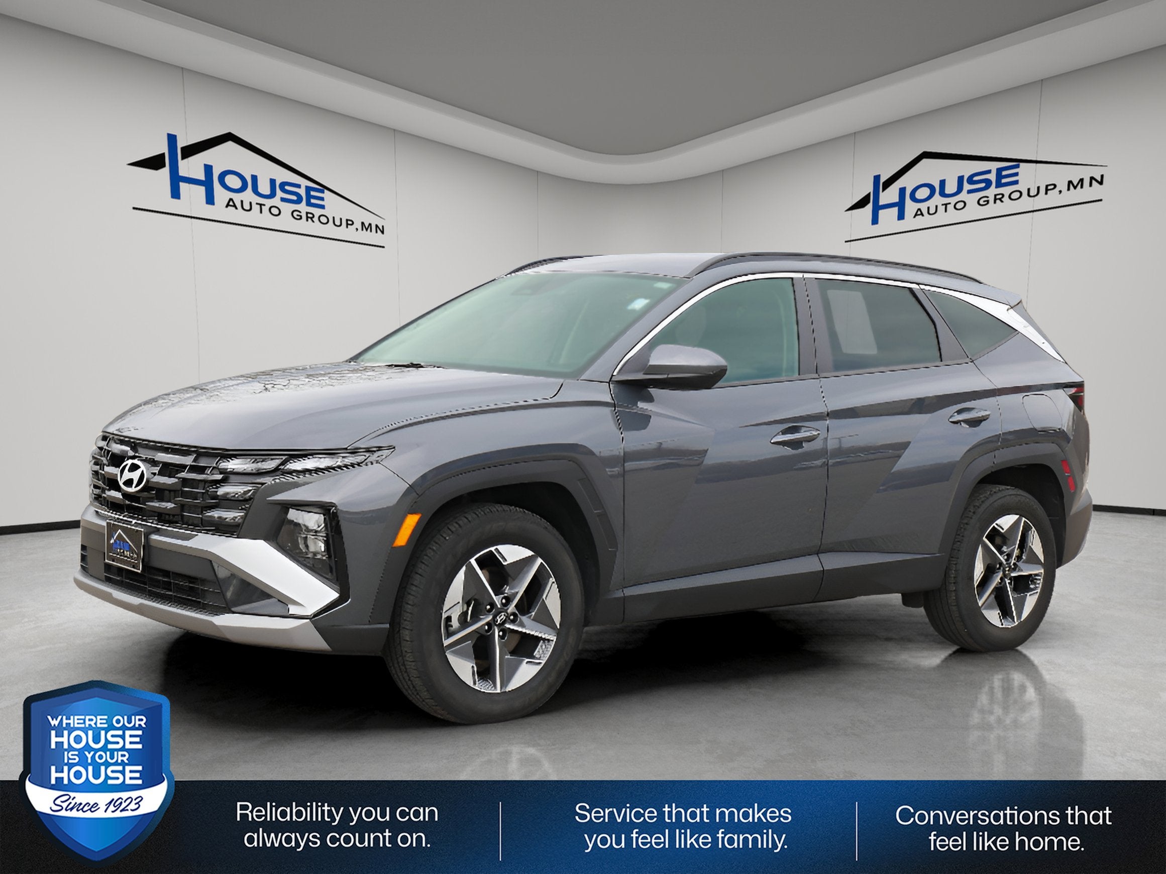 Used 2025 Hyundai Tucson SEL with VIN 5NMJBCDE7SH481065 for sale in Red Wing, Minnesota