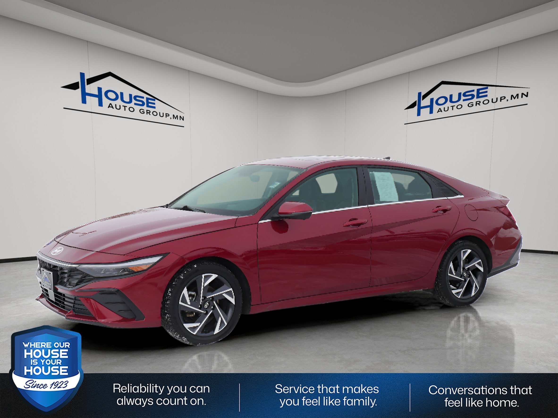 Used 2024 Hyundai Elantra Limited with VIN KMHLP4DG2RU776123 for sale in Red Wing, Minnesota