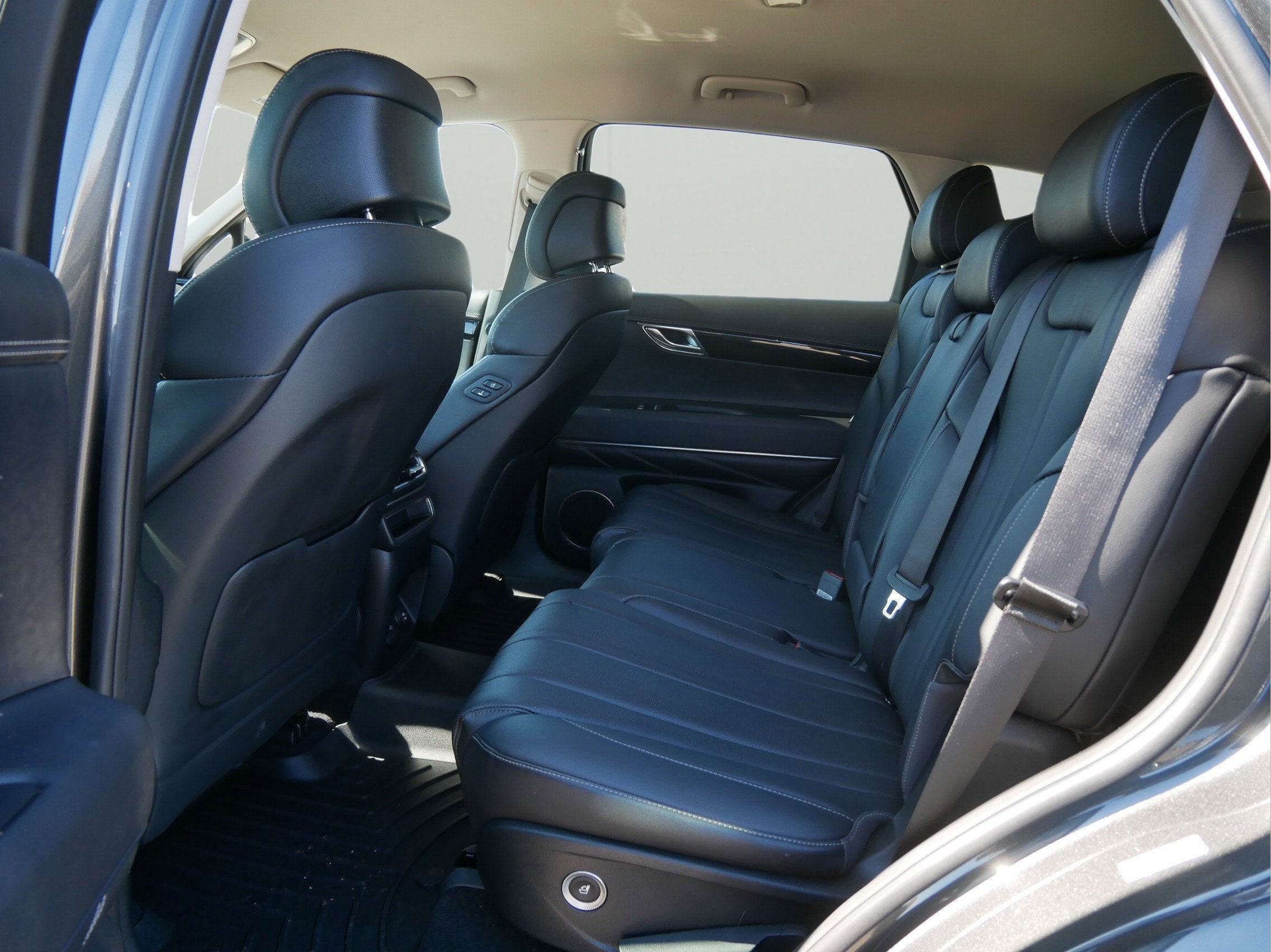 2025 Genesis GV80 Standard