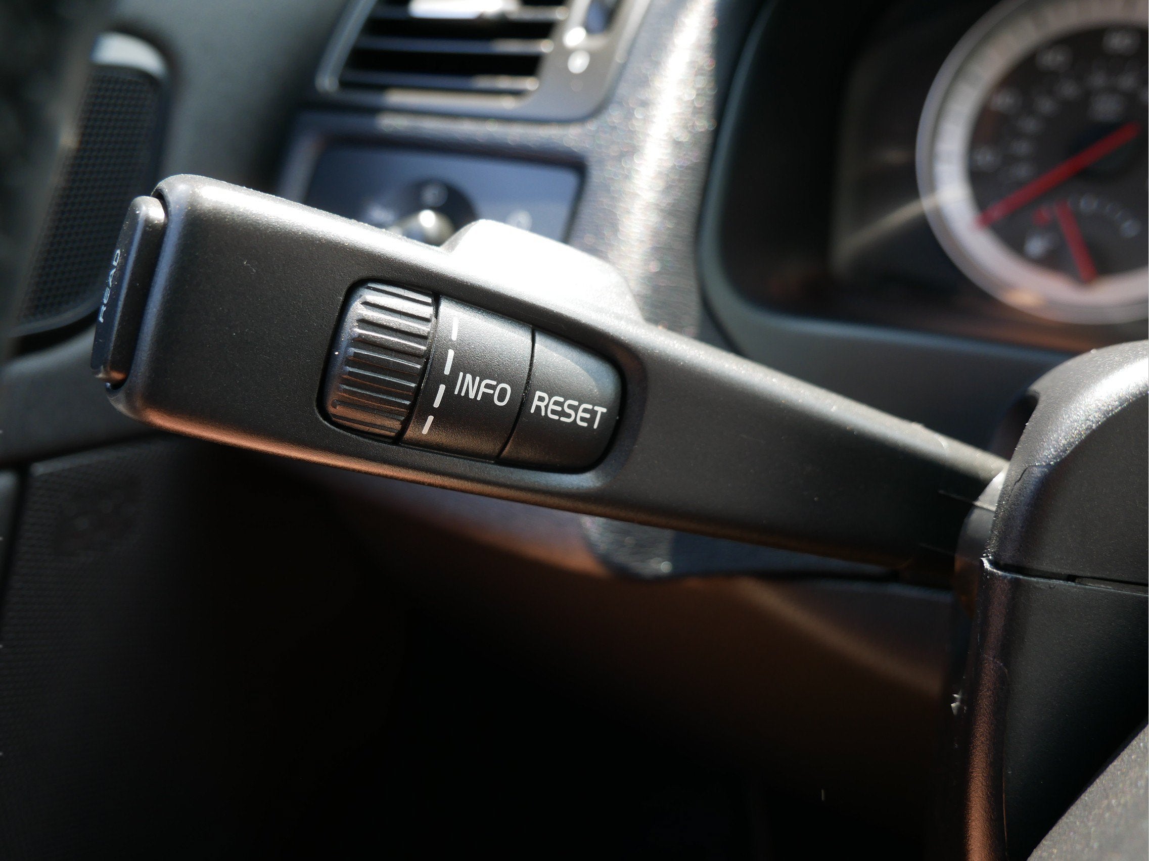 2012 Volvo C70 T5