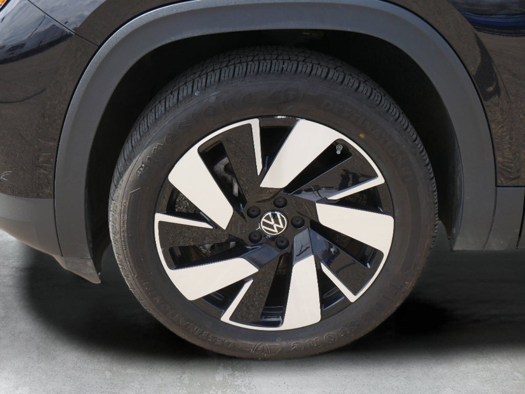 2025 Volkswagen Atlas Cross Sport SE 4Motion