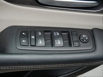 2024 Chrysler Pacifica Select