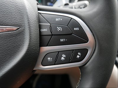 2024 Chrysler Pacifica Select
