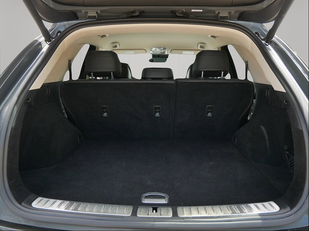2025 Genesis GV70 2.5T Standard