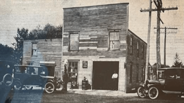 Old Photograph of House Ford in Red Wing MN