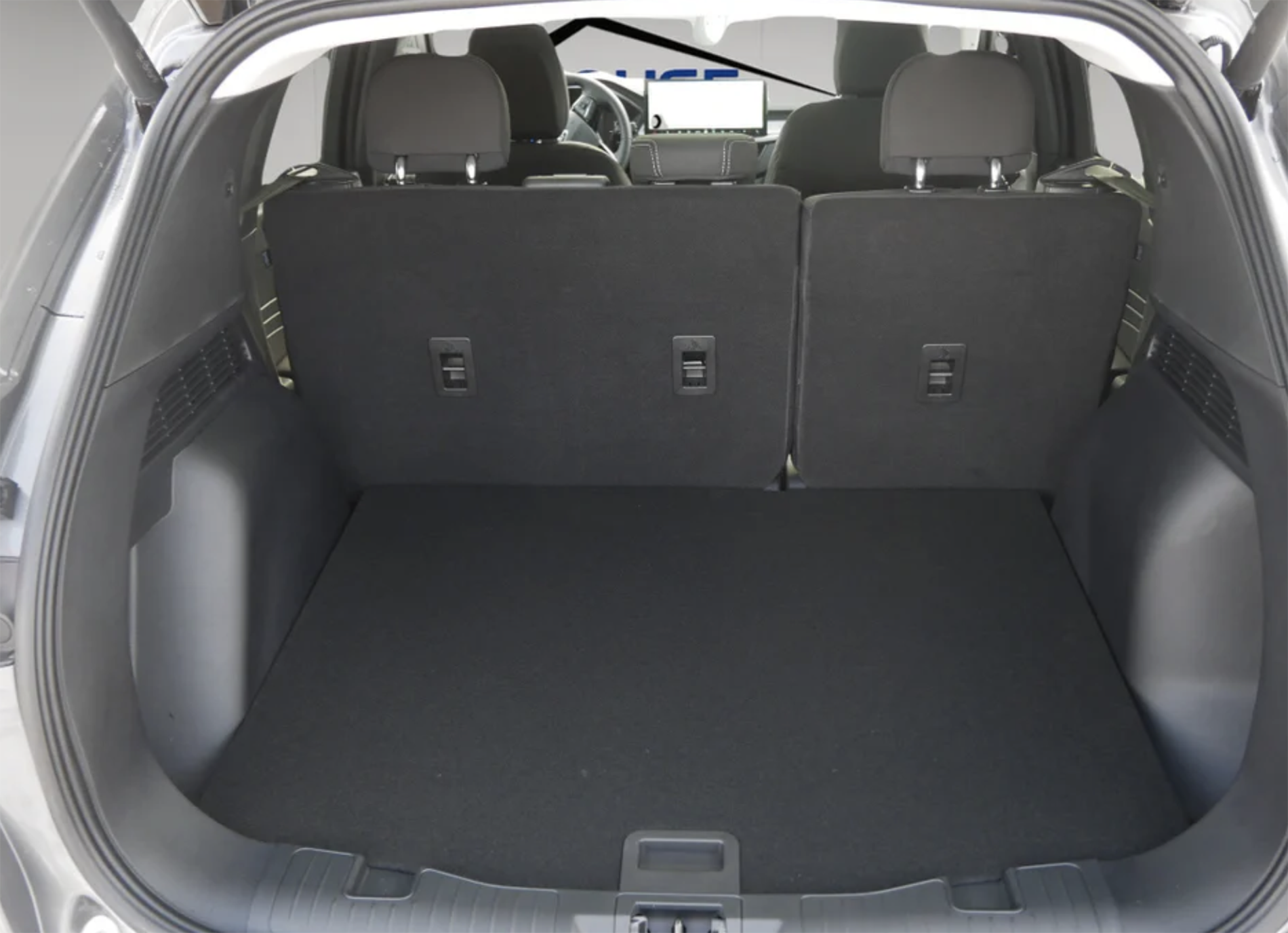 /static/dealer-28966/motivatedSEO/2026_Ford_Escape_interior_trunk_space.png